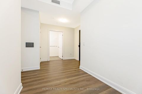 Photo 11 at 318 - 3220 William Coltson Avenue, JM Joshua Meadows, Oakville