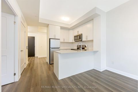 Photo 12 at 318 - 3220 William Coltson Avenue, JM Joshua Meadows, Oakville