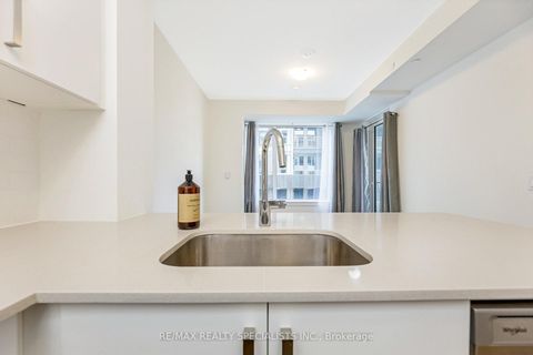 Photo 16 at 318 - 3220 William Coltson Avenue, JM Joshua Meadows, Oakville