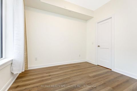 Photo 22 at 318 - 3220 William Coltson Avenue, JM Joshua Meadows, Oakville