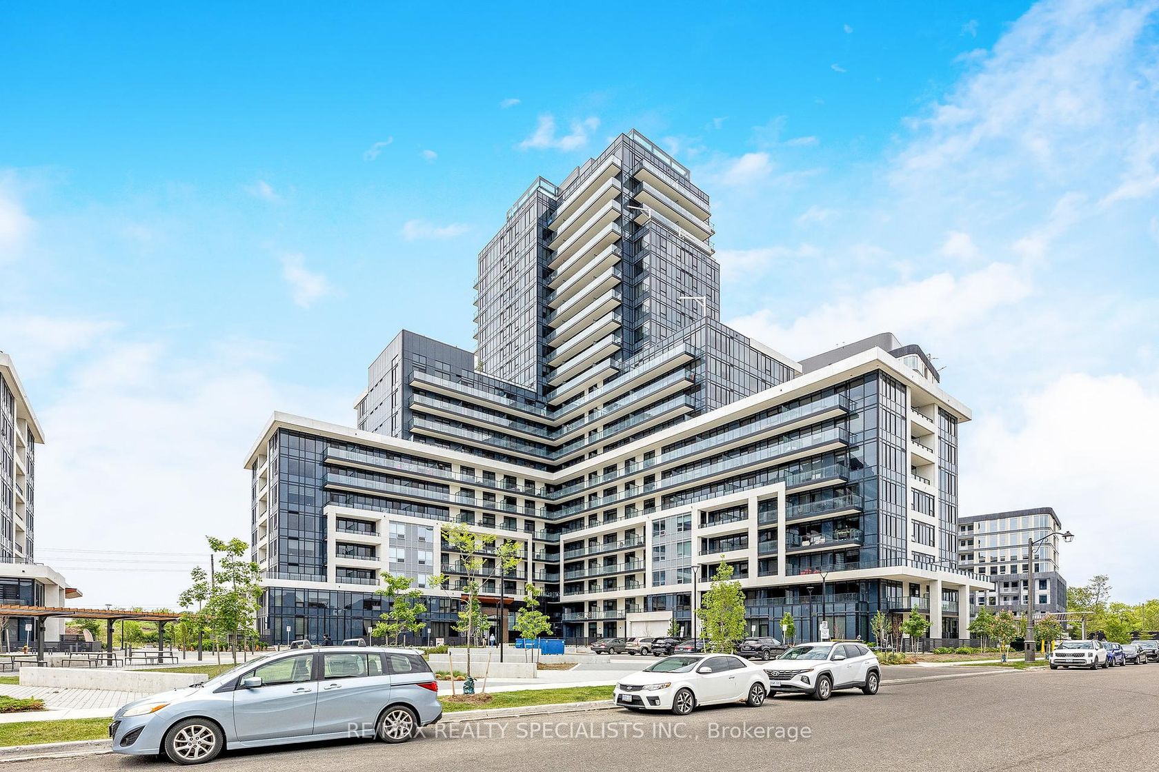 318 - 3220 William Coltson Avenue, JM Joshua Meadows, Oakville 