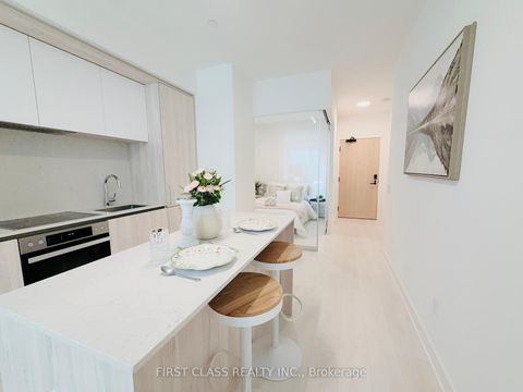 Photo 7 at 806 - 15 Mercer Street, Waterfront Communities C1, Toronto