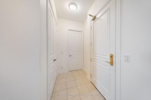 Photo 2 at PH01 - 9245 Jane Street, Maple, Vaughan
