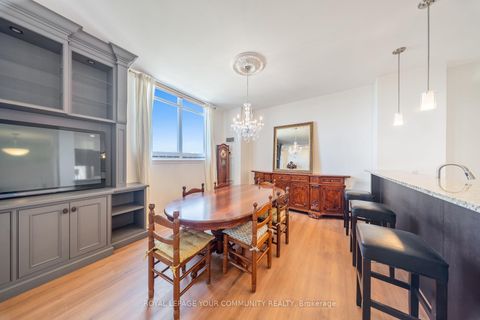 Photo 17 at PH01 - 9245 Jane Street, Maple, Vaughan Photo 17 at PH01 - 9245 Jane Street, Maple, Vaughan