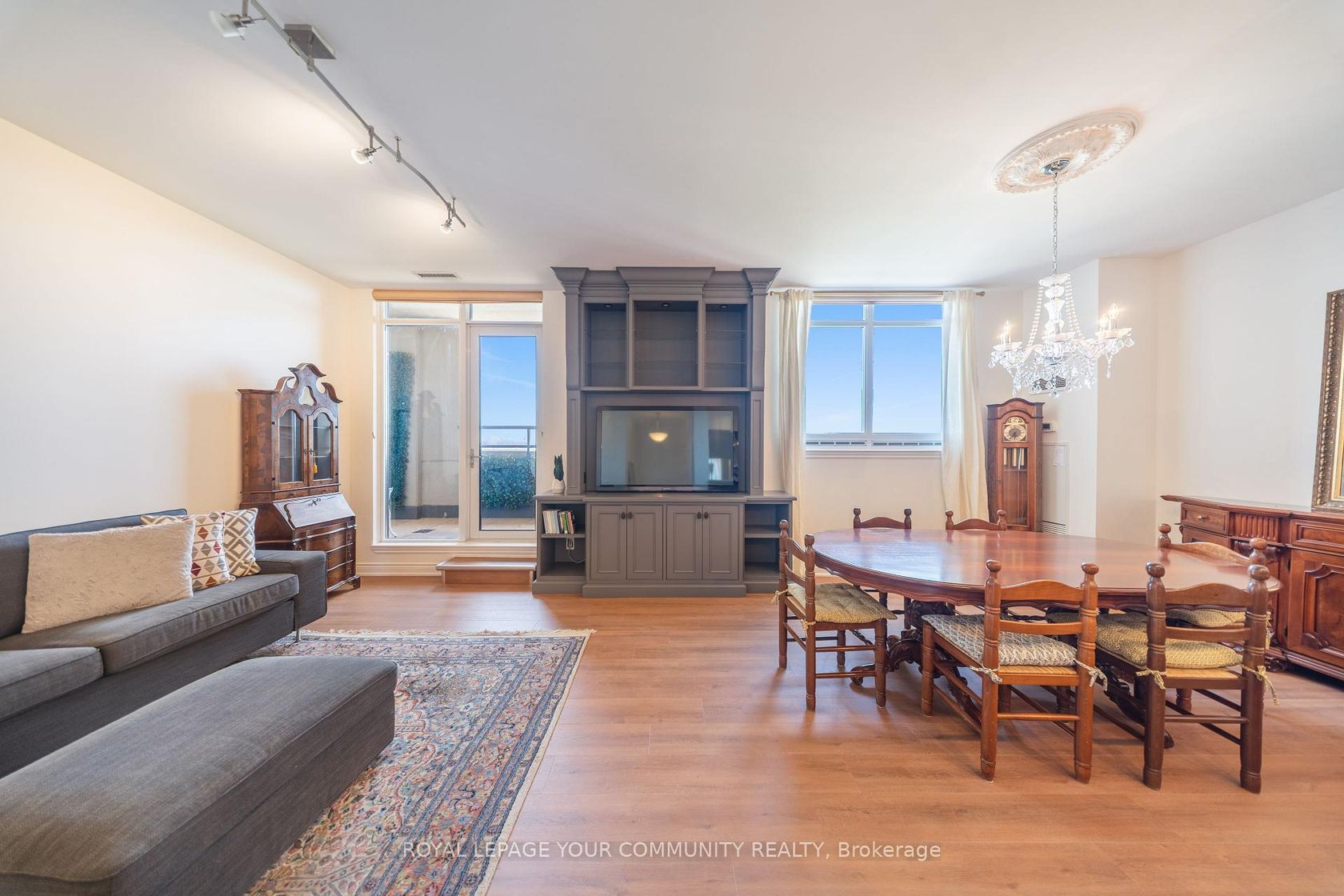PH01 - 9245 Jane Street, Maple, Vaughan 