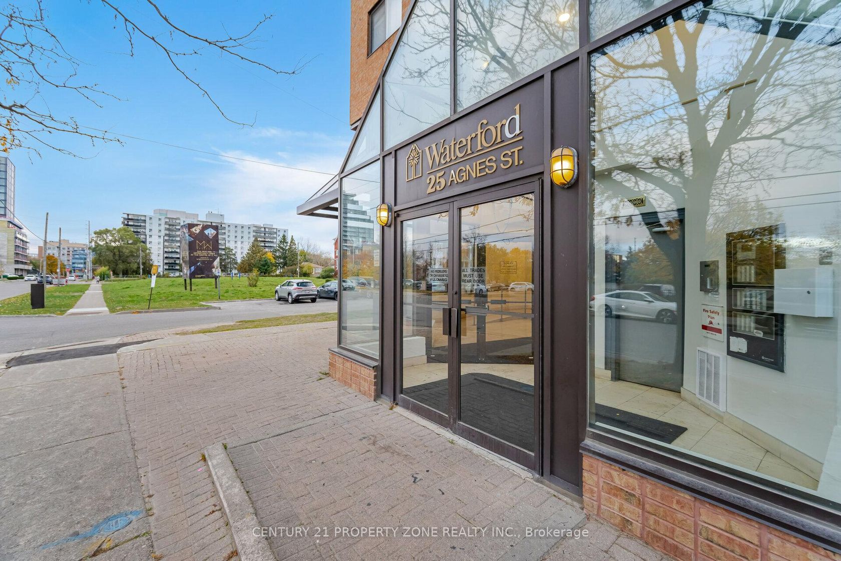 1102 - 25 Agnes Street, Cooksville, Mississauga 