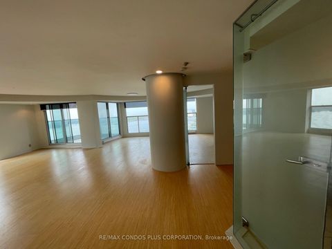 Photo 1 at 3508 - 77 Harbour Square, Waterfront Communities C1, Toronto