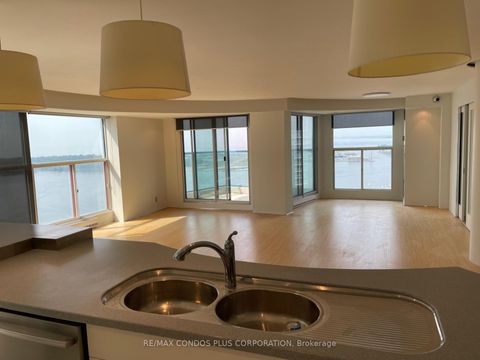 Photo 4 at 3508 - 77 Harbour Square, Waterfront Communities C1, Toronto