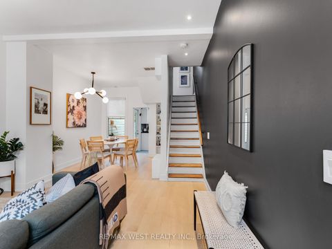 Photo 1 at 553 King Street E, Moss Park, Toronto