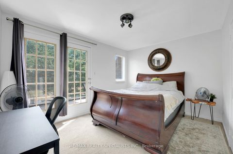 Photo 16 at 134 Rankin Crescent, Junction, Toronto