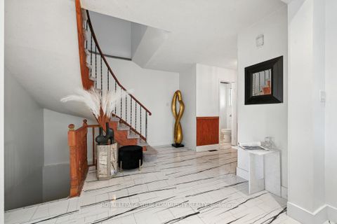 Photo 7 at 104 Garden Drive, Allandale Heights, Barrie