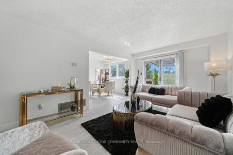 Photo 18 at 104 Garden Drive, Allandale Heights, Barrie