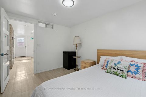 Photo 42 at 104 Garden Drive, Allandale Heights, Barrie