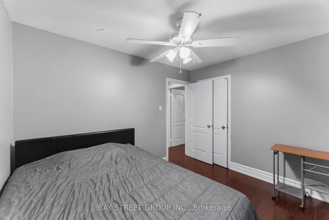 Photo 31 at 34 Lamp Crescent, West Woodbridge, Vaughan