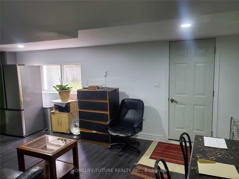 Photo 10 at 71 Mason Road, Scarborough Village, Toronto