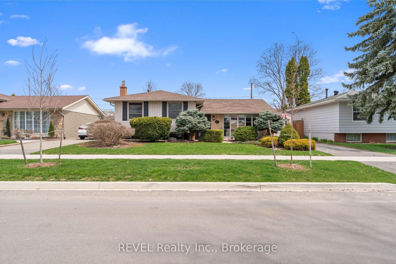 637 Thornwood Avenue, Roseland, Burlington 