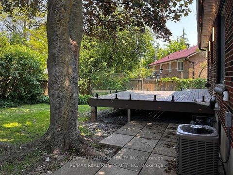 Photo 5 at 186 Sweeney Drive N, Victoria Village, Toronto