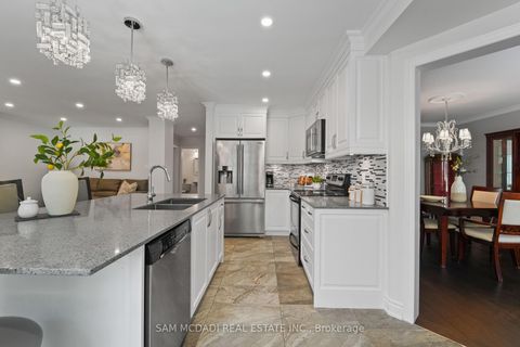 Photo 12 at 1139 Gable Drive, CV Clearview, Oakville