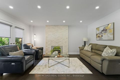Photo 15 at 1139 Gable Drive, CV Clearview, Oakville