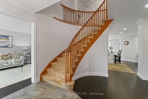 Photo 20 at 1139 Gable Drive, CV Clearview, Oakville
