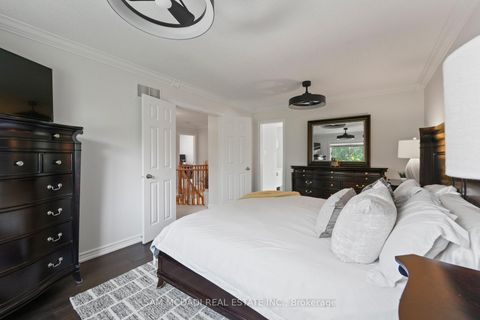 Photo 22 at 1139 Gable Drive, CV Clearview, Oakville