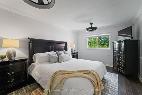 Photo 23 at 1139 Gable Drive, CV Clearview, Oakville