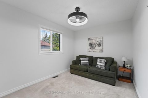 Photo 33 at 1139 Gable Drive, CV Clearview, Oakville