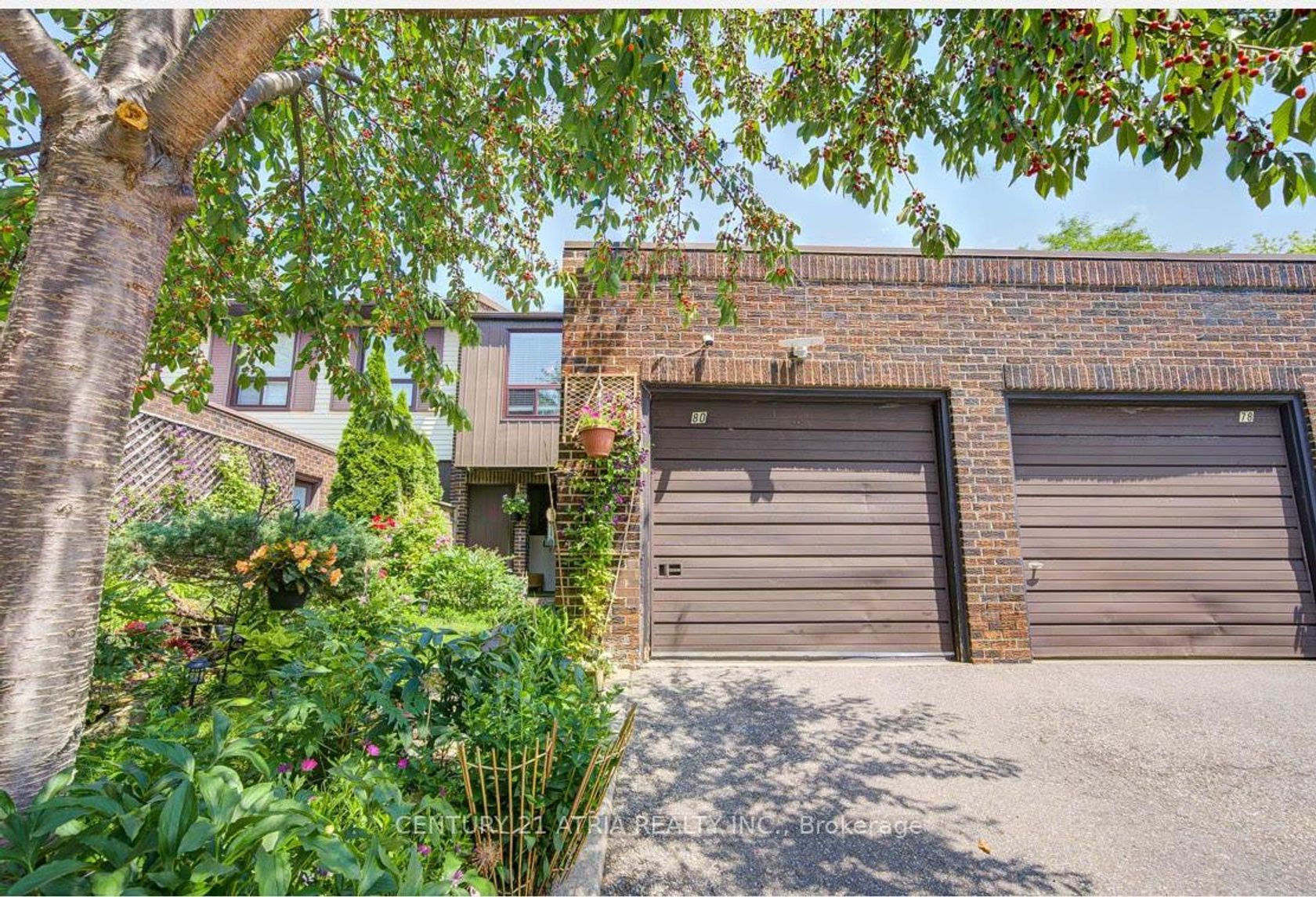 80 Spire Hillway, Hillcrest Village, Toronto 