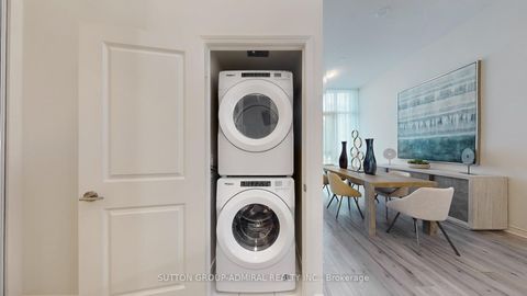Photo 13 at Th 101 - 39 Annie Craig Drive, Mimico, Toronto
