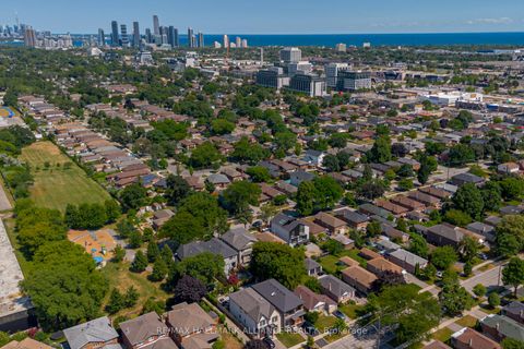 Photo 5 at 43 Trueman Avenue, City Centre West, Toronto