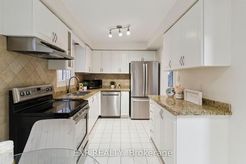 Photo 16 at 2239 Shipwright Road, GA Glen Abbey, Oakville
