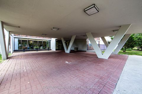 Photo 3 at 804 - 301 Prudential Drive S, Dorset Park, Toronto