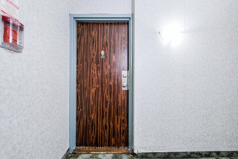 Photo 5 at 804 - 301 Prudential Drive S, Dorset Park, Toronto
