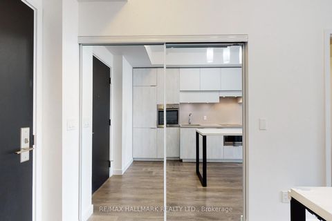 Photo 7 at 4203 - 8 Eglinton Avenue E, Mount Pleasant West, Toronto