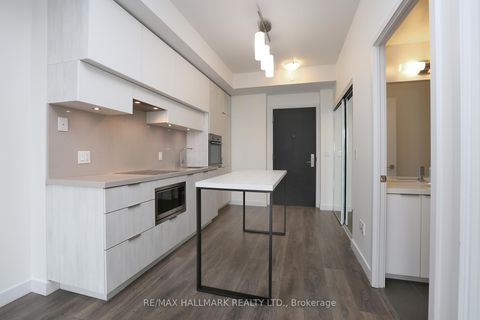 Photo 12 at 4203 - 8 Eglinton Avenue E, Mount Pleasant West, Toronto