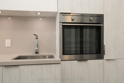 Photo 16 at 4203 - 8 Eglinton Avenue E, Mount Pleasant West, Toronto