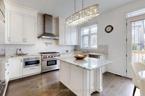 Photo 14 at 18 Condor Way, Kleinburg, Vaughan