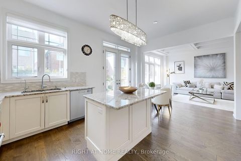Photo 15 at 18 Condor Way, Kleinburg, Vaughan