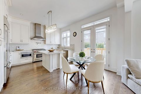 Photo 17 at 18 Condor Way, Kleinburg, Vaughan