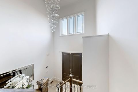 Photo 24 at 18 Condor Way, Kleinburg, Vaughan