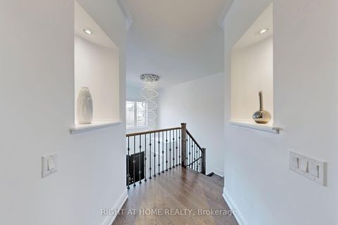 Photo 25 at 18 Condor Way, Kleinburg, Vaughan