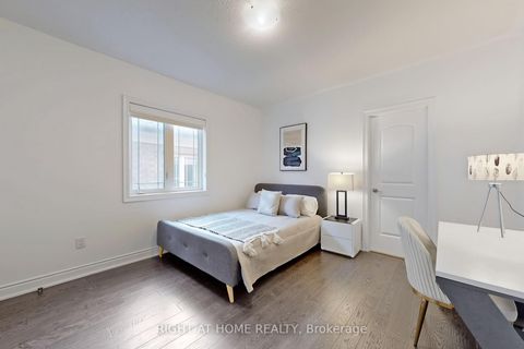 Photo 29 at 18 Condor Way, Kleinburg, Vaughan