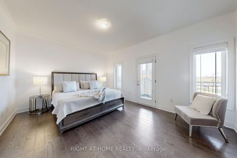 Photo 32 at 18 Condor Way, Kleinburg, Vaughan