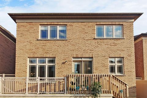 Photo 47 at 18 Condor Way, Kleinburg, Vaughan