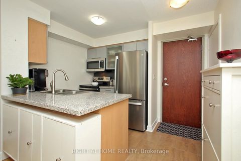 Photo 8 at 1507 - 16 Harrison Garden Boulevard, Willowdale East, Toronto