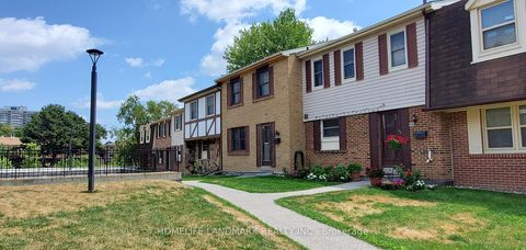 Photo 1 at 102 - 91 L'Amoreaux Drive S, L'Amoreaux, Toronto