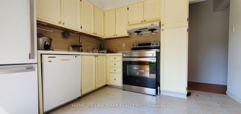 Photo 15 at 102 - 91 L'Amoreaux Drive S, L'Amoreaux, Toronto