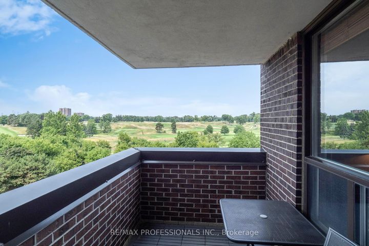 Photo 1 at 806 - 1535 Lakeshore Road E, Lakeview, Mississauga