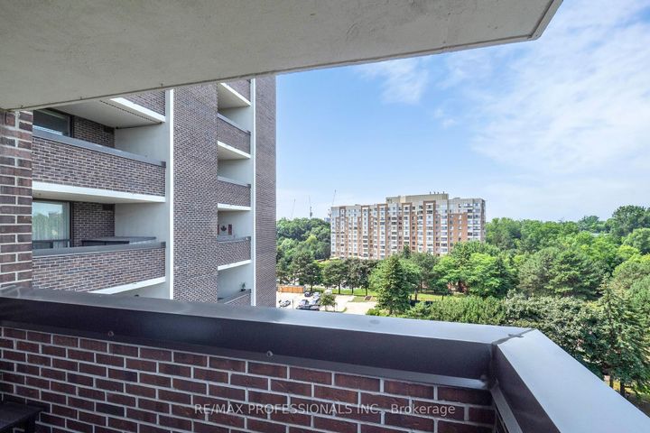 Photo 20 at 806 - 1535 Lakeshore Road E, Lakeview, Mississauga