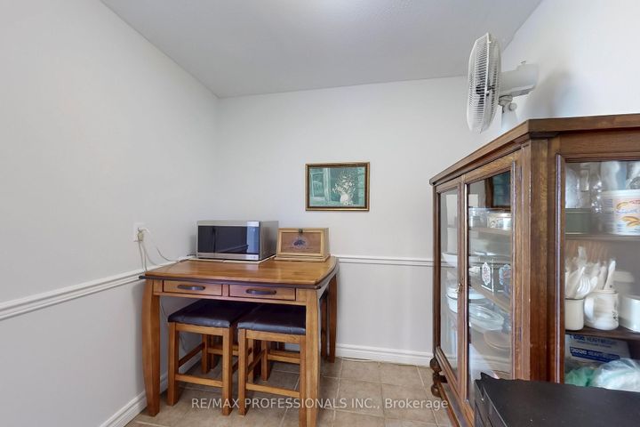 Photo 21 at 806 - 1535 Lakeshore Road E, Lakeview, Mississauga